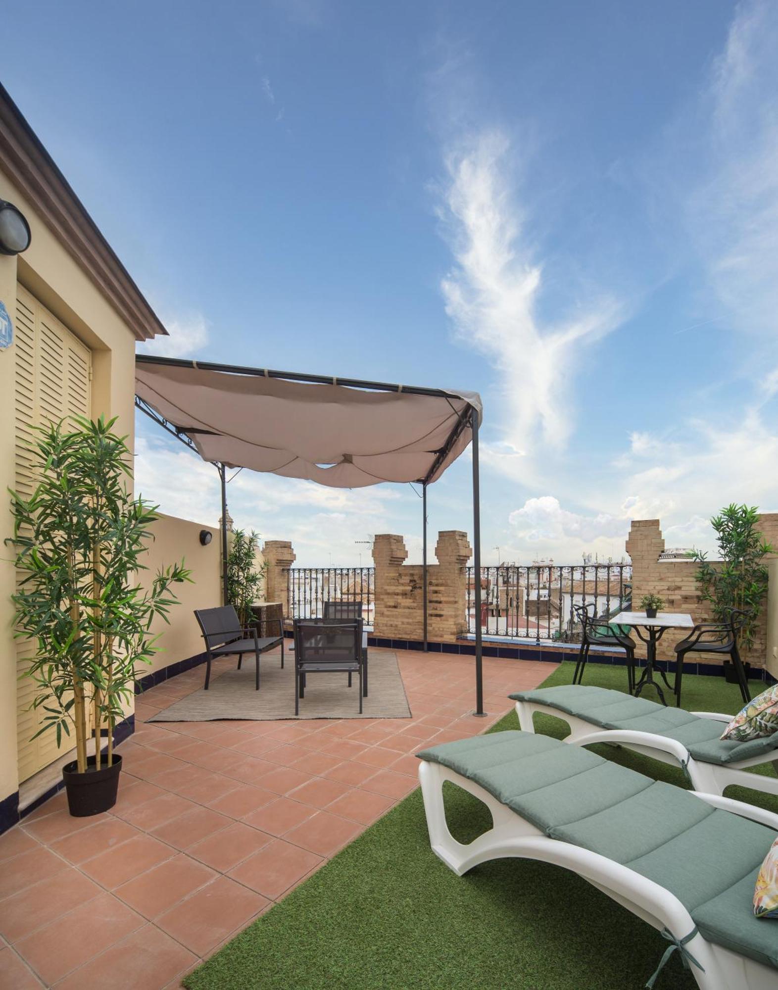 شقة Exclusive Triplex With Private Terrace إشبيلية المظهر الخارجي الصورة
